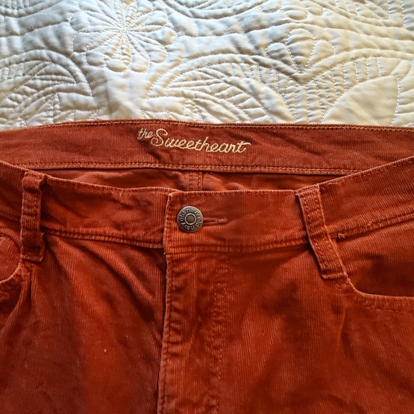 Old Navy "The Sweetheart " Corduroy Jeans - Rust - Picture 3 of 5